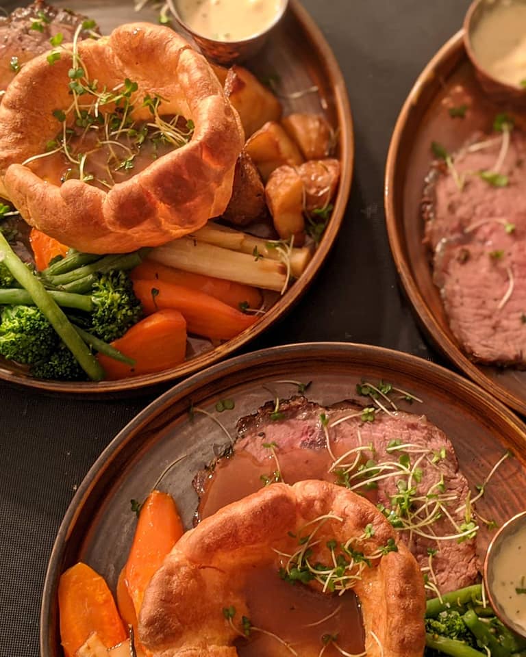 18 Best Sunday Roast Edinburgh Has To Offer in 2024