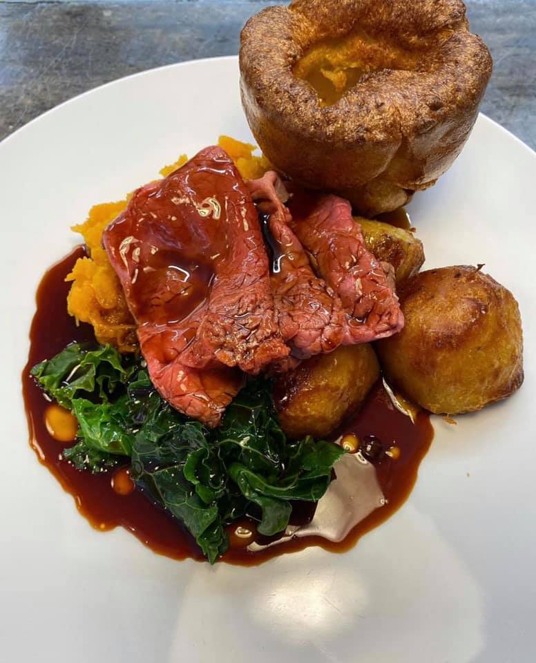 Best Roast Dinners Manchester Has To Offer in 2024