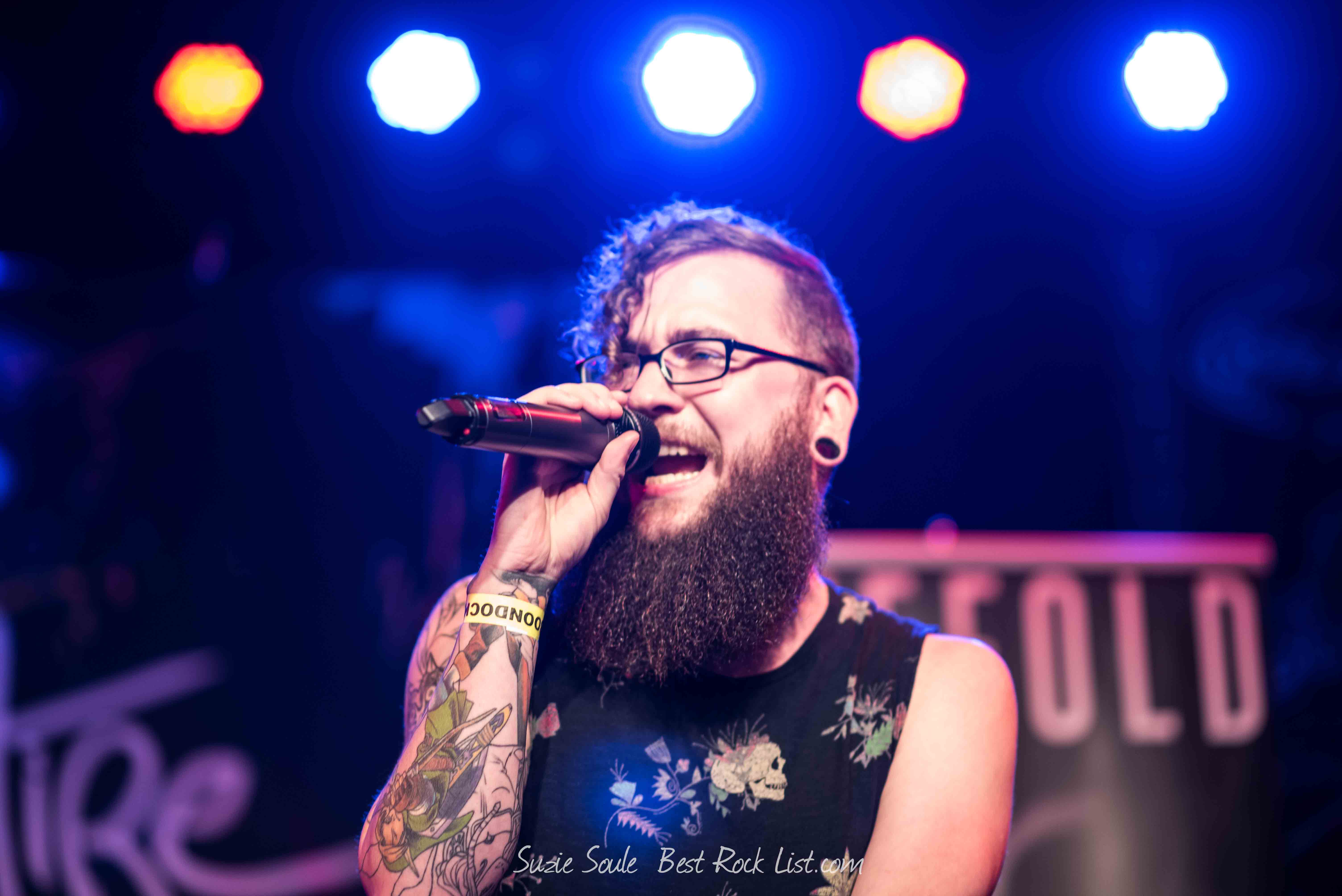 Fivefold band Archives