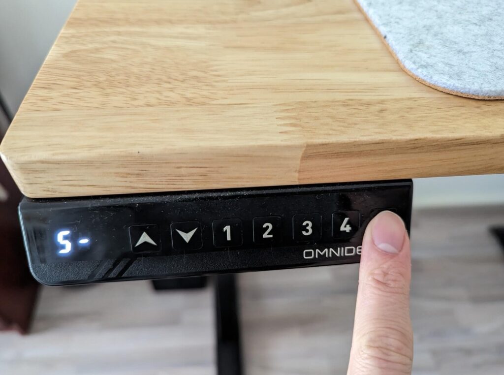 How To Program Standing Desk Height Settings (In 4 Steps)