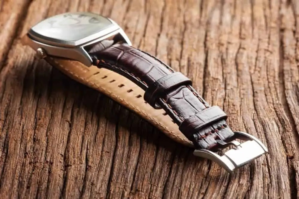 How Do I Choose a Leather Watch Strap? 5 Things to Consider Best