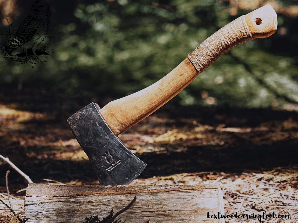 Best Axes and Hatchets for Carving and Woodworking