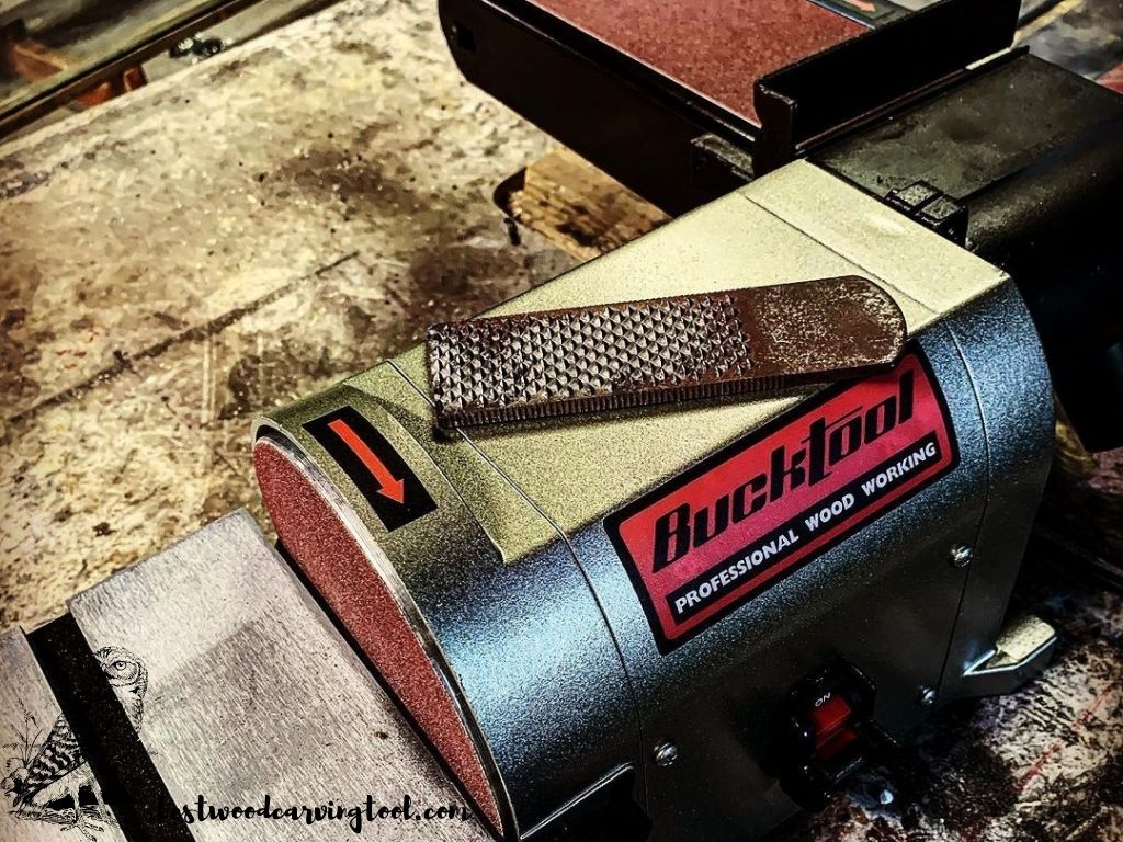 Reviews of The Best Benchtop Sanders for WoodWorking in 2021