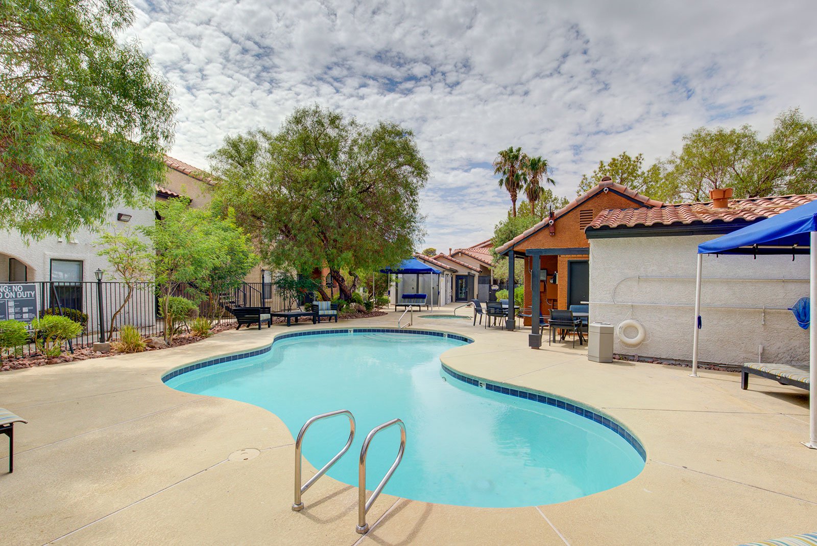 Villa Del Rio Apartments in Las Vegas, NV