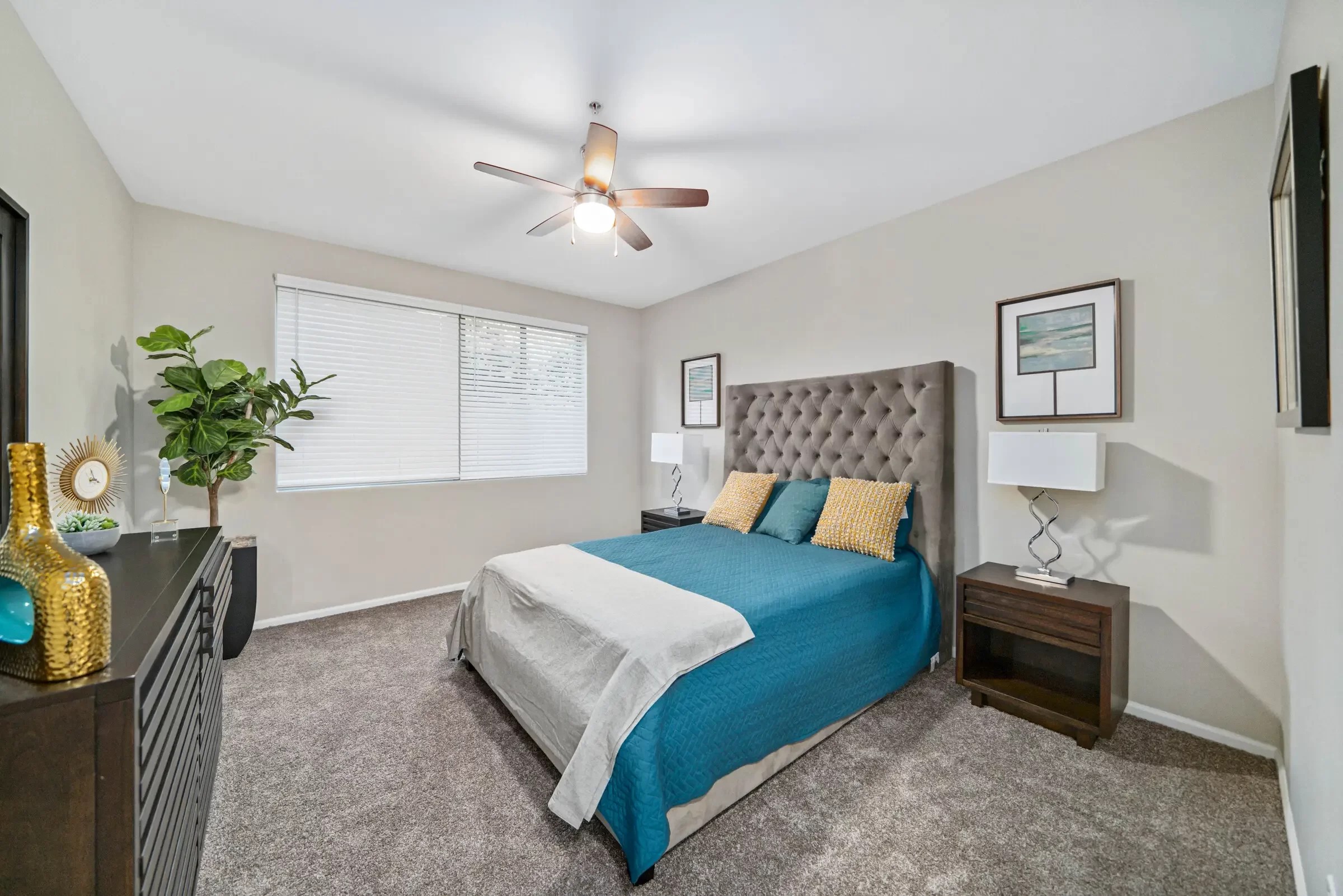 Apartments Photo Gallery The Outlook Apartments