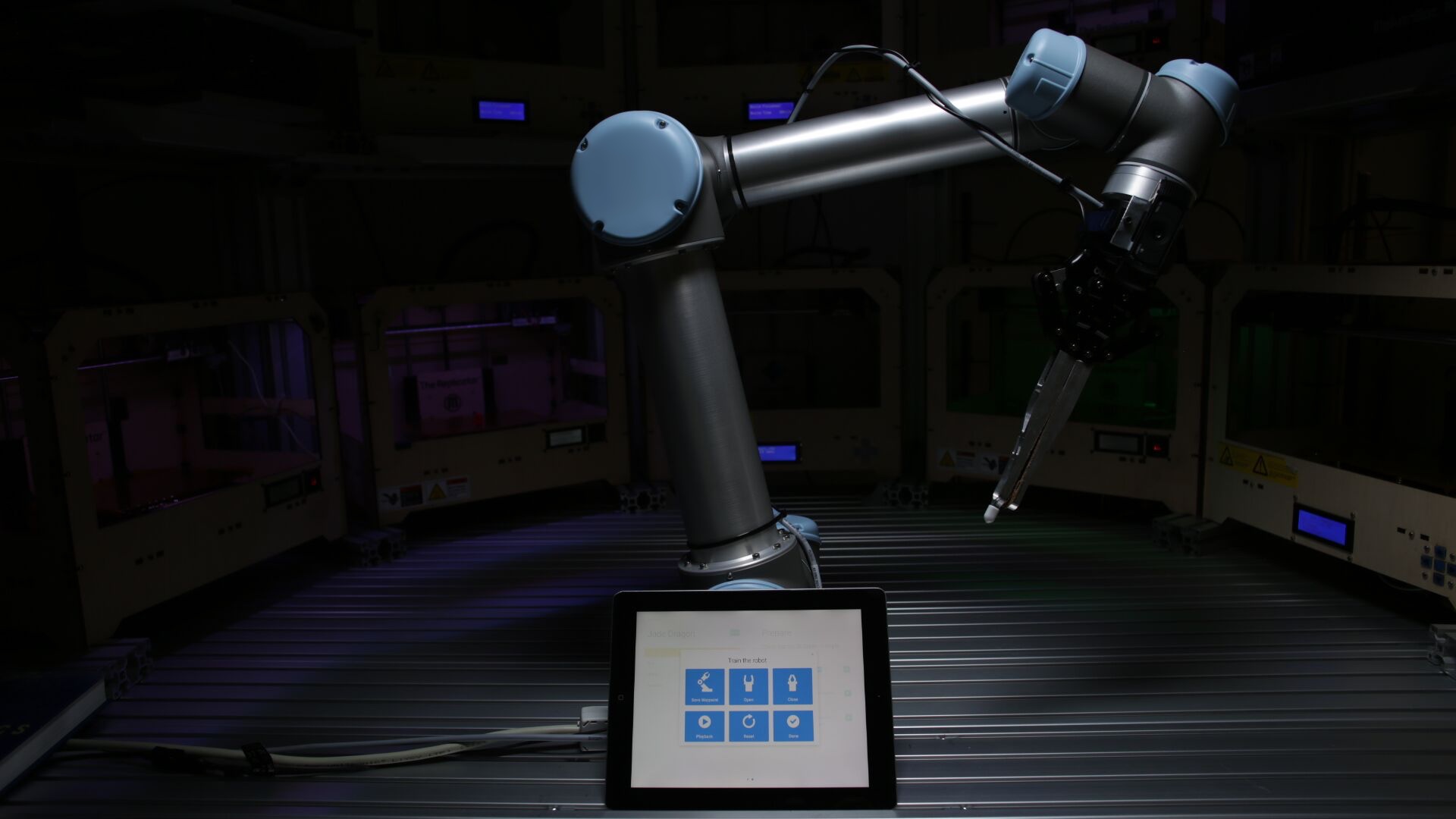 Tend.ai trains your robot to operate dozens of 3D printers and laser