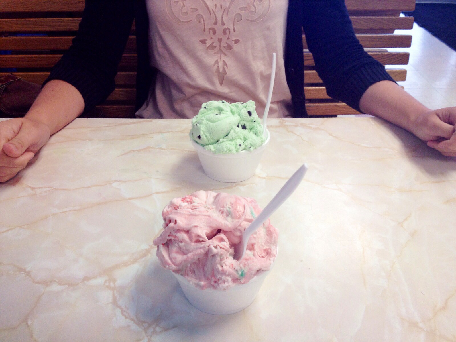 Simple Snaps Write Here, Write Now