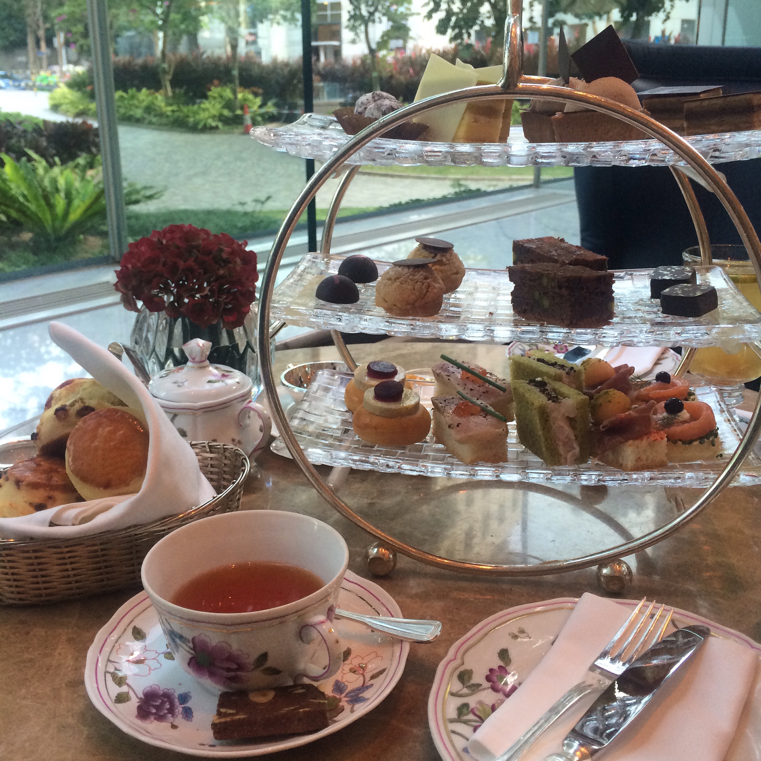Afternoon Tea at Island ShangriLa Hong Kong