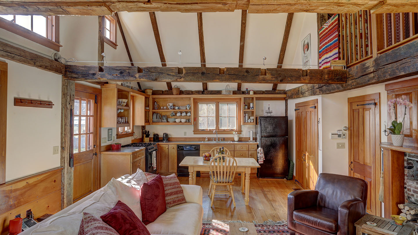 Blueberry Cottage Betsy Little Real Estate, LLC