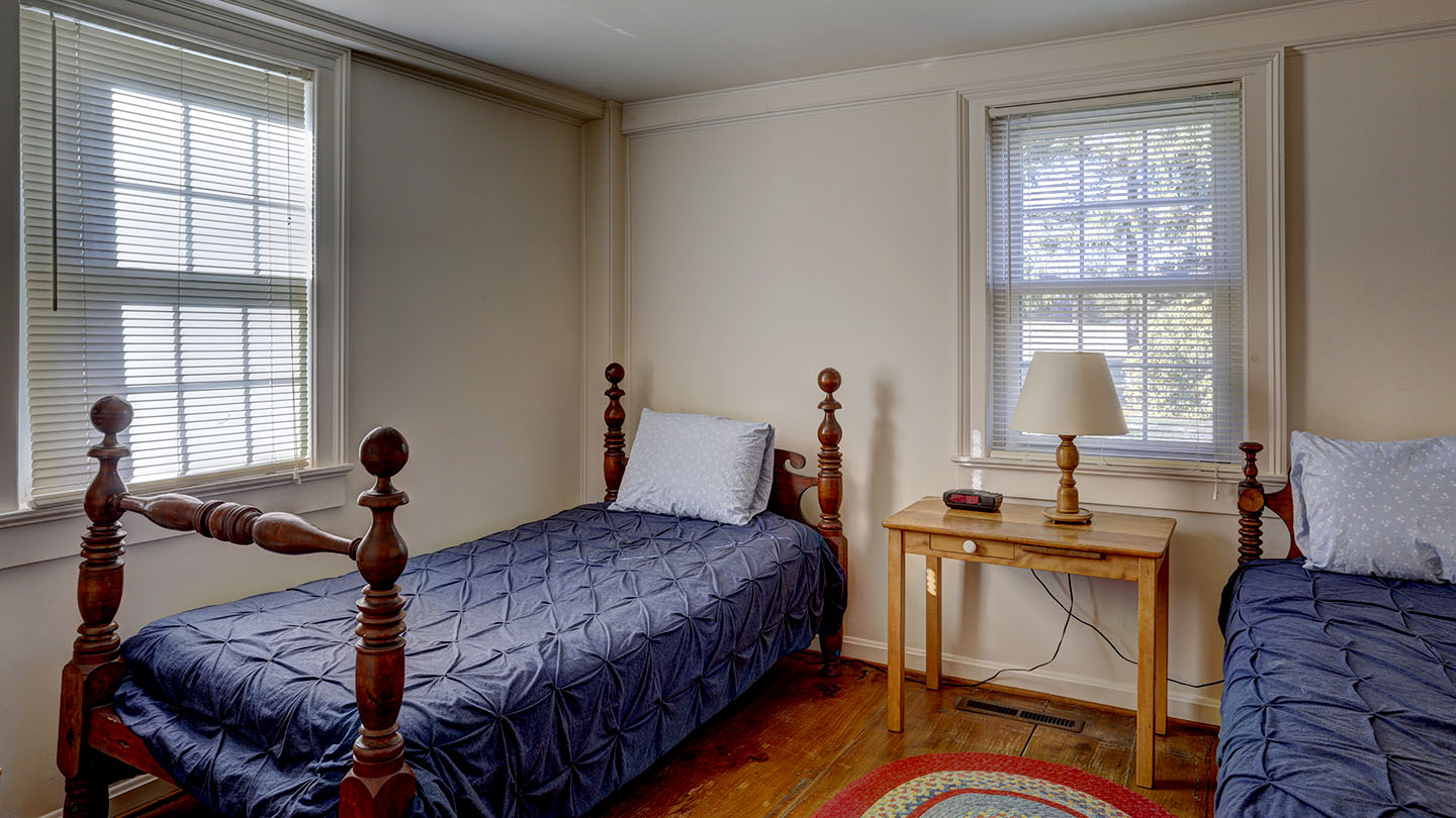 Blueberry Cottage Betsy Little Real Estate, LLC