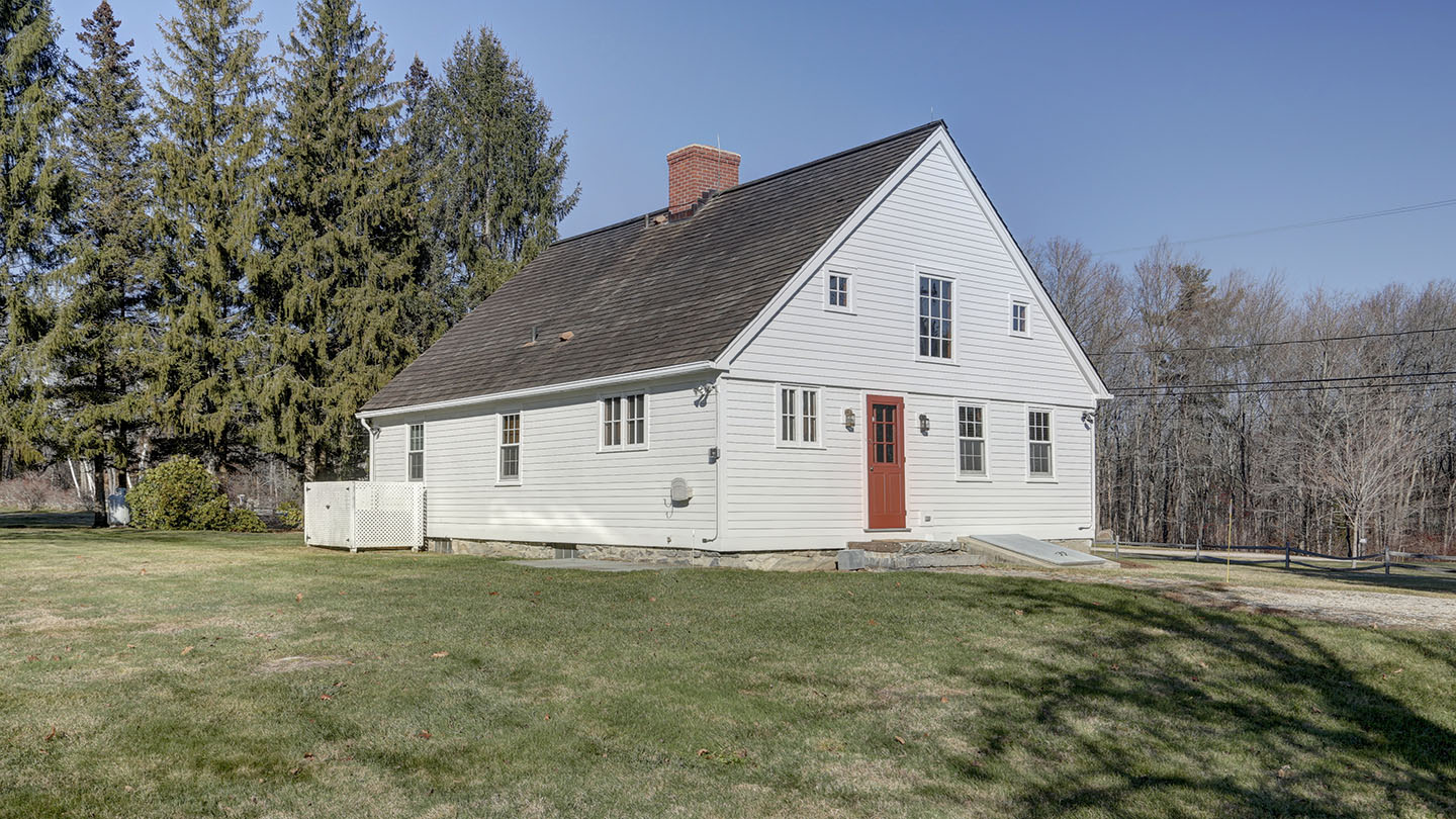 Blueberry Cottage Betsy Little Real Estate, LLC