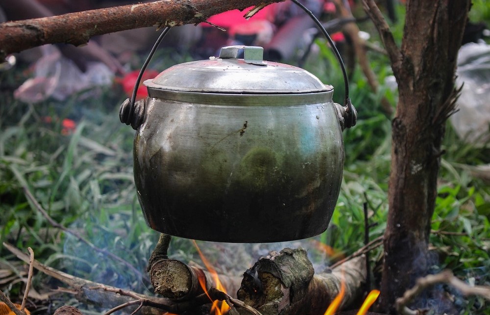 Best Materials For A Campfire Cooking Kit