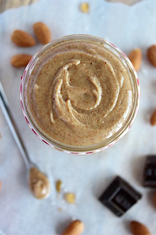 Healthy, Homemade MapleVanilla Almond Butter {Vegan, Dairy free
