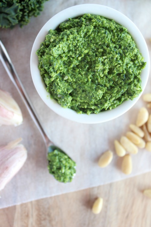 Spinach, Kale & Roasted Garlic Pesto {Vegan & Paleo friendly} Better