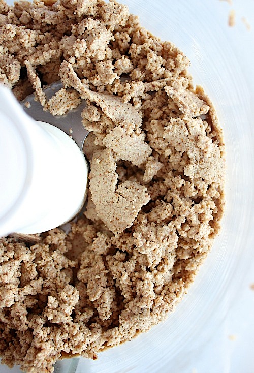 Healthy, Homemade Vanilla Almond Butter {Vegan, Dairy free & Paleo Friendly} Better with Cake