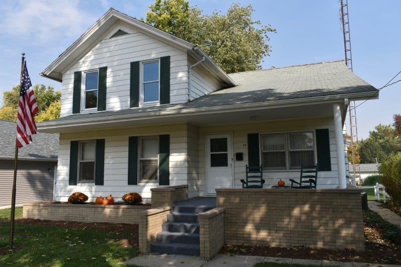 Terrific amenities inside and out! Mahaffey/Betts Realty