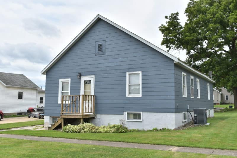 Spacious 23 Bedroom Home! Mahaffey/Betts Realty