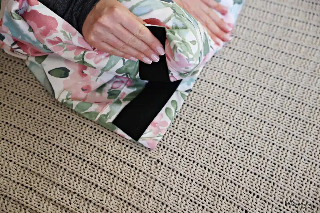 Travel Game Changer The Pillow/Armrest Cover Hack Between Carpools