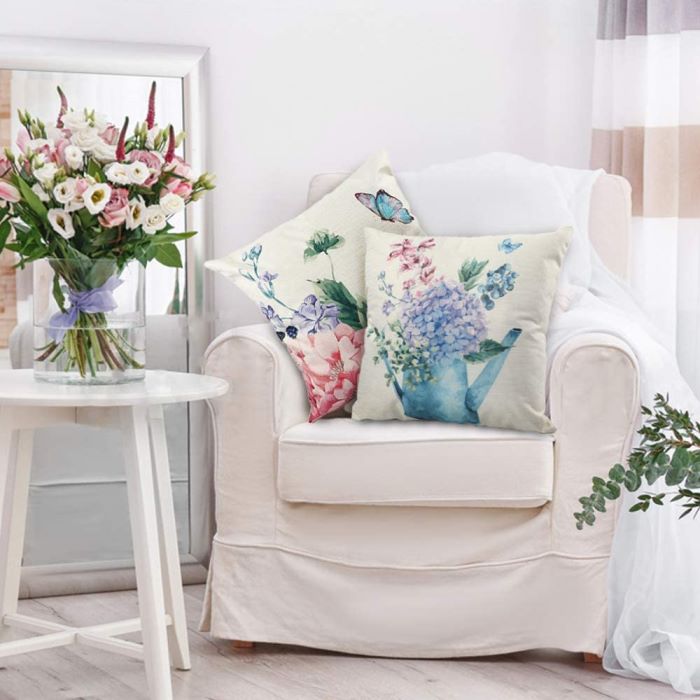 February Favorites & Beautiful Spring Pillows I’m Eyeing for the Porch