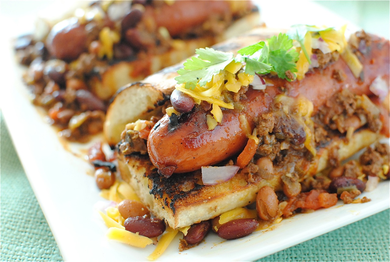 Gourmet Chili Dogs Bev Cooks
