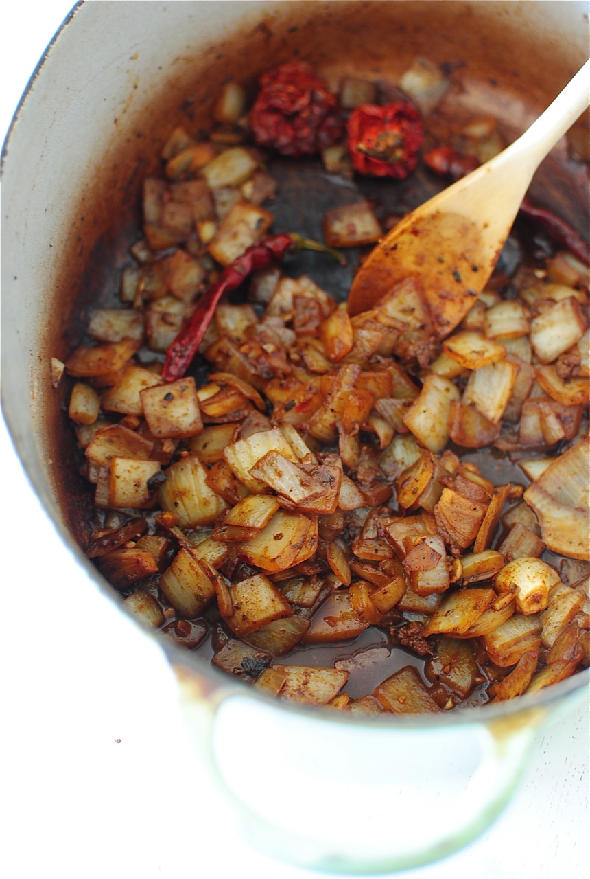 FiveAlarm Chili Bev Cooks