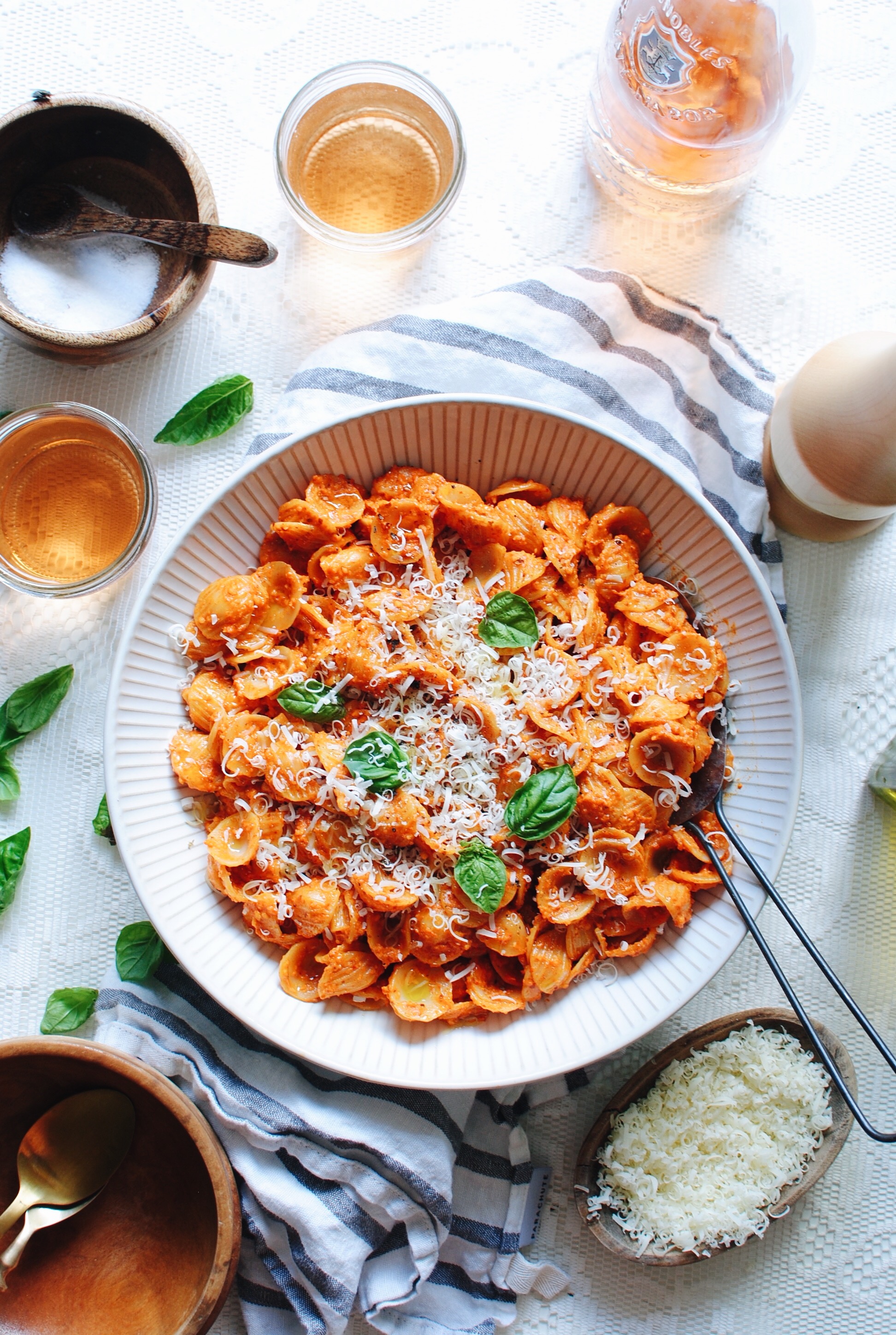 Roasted Red Pepper Pesto Pasta Bev Cooks