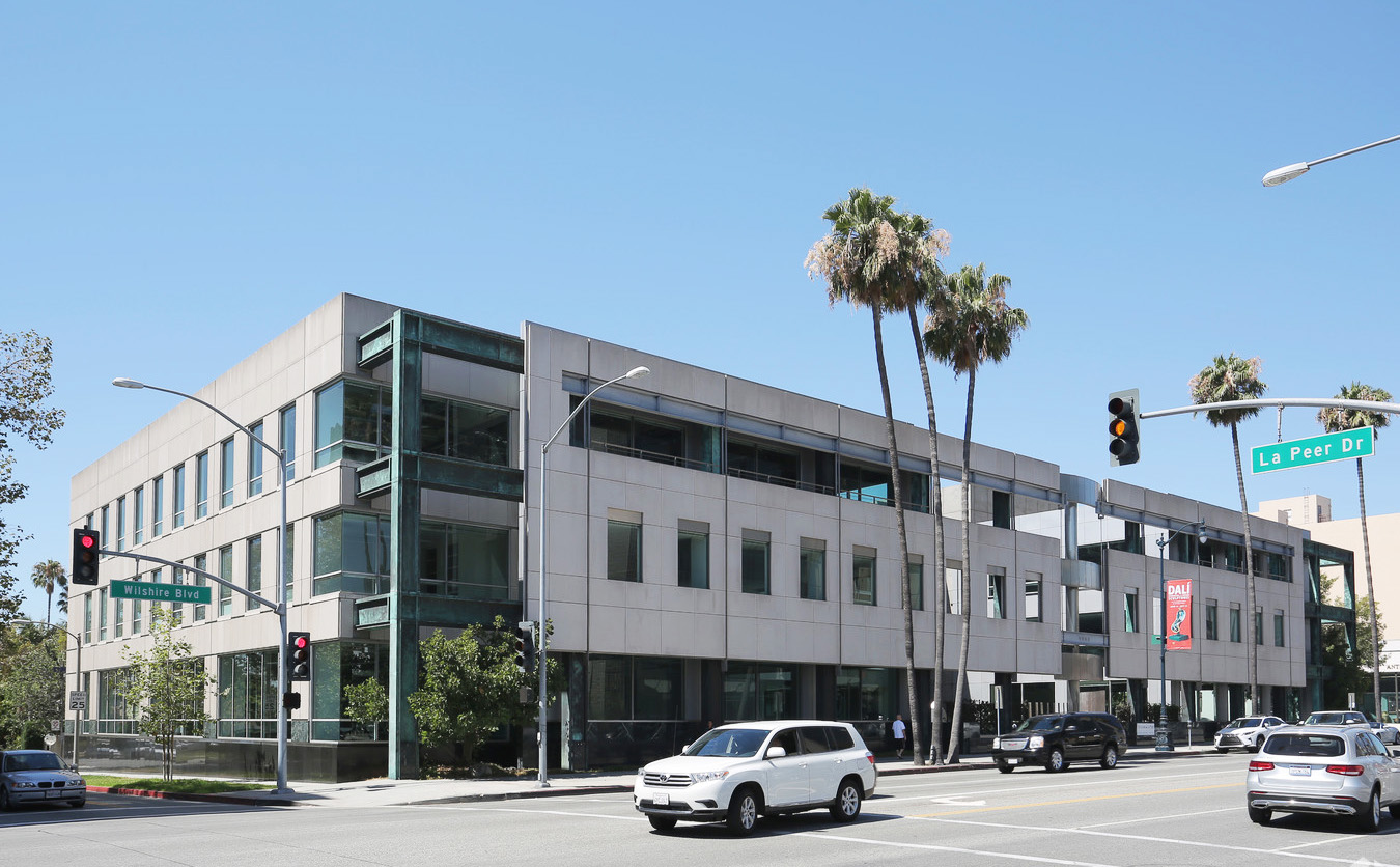 Rent Beverly Hills Office Space at 8942 Wilshire Blvd