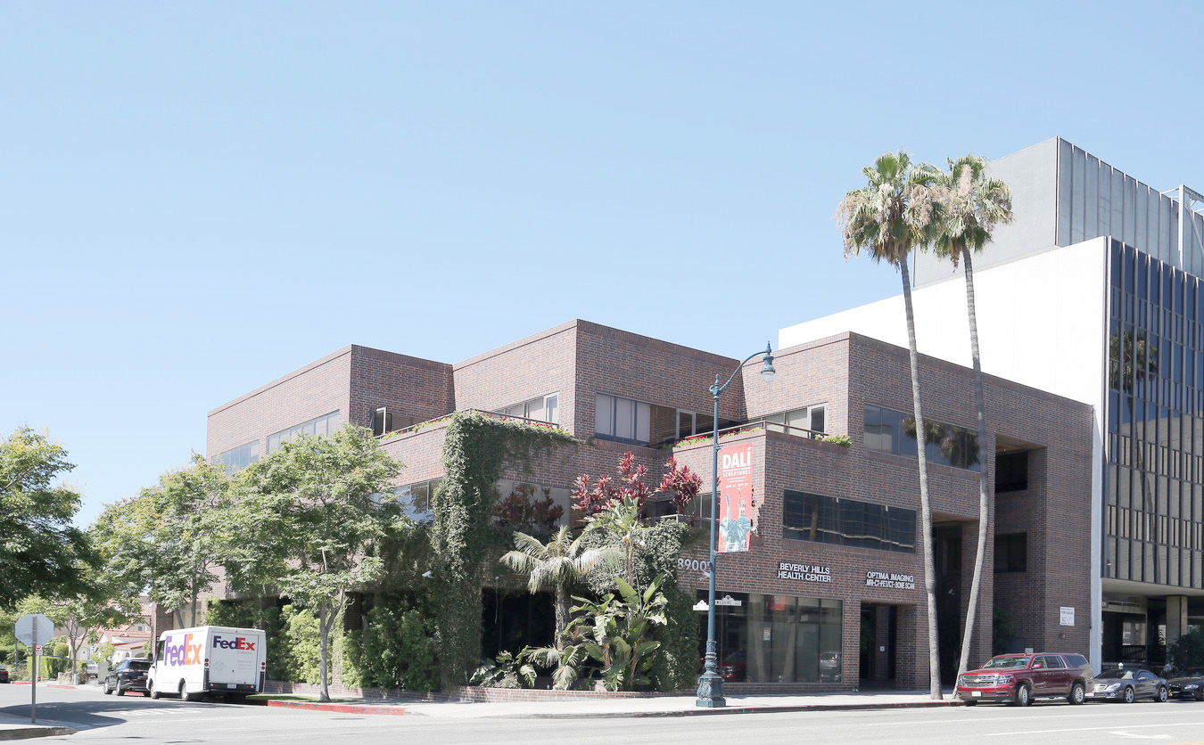 Rent Beverly Hills Office Space at 8900 Wilshire Blvd