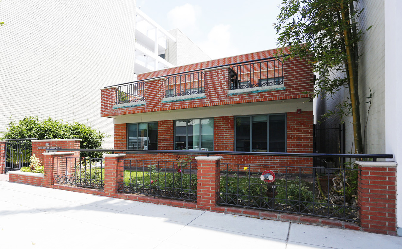 Rent Beverly Hills Office Space at 410 S Beverly Dr