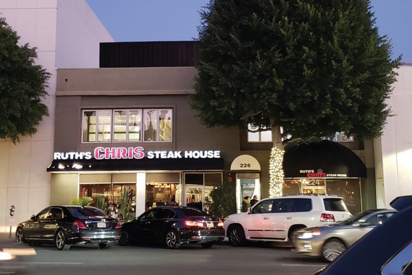 Rent Beverly Hills Office Space at 226 S Beverly Dr