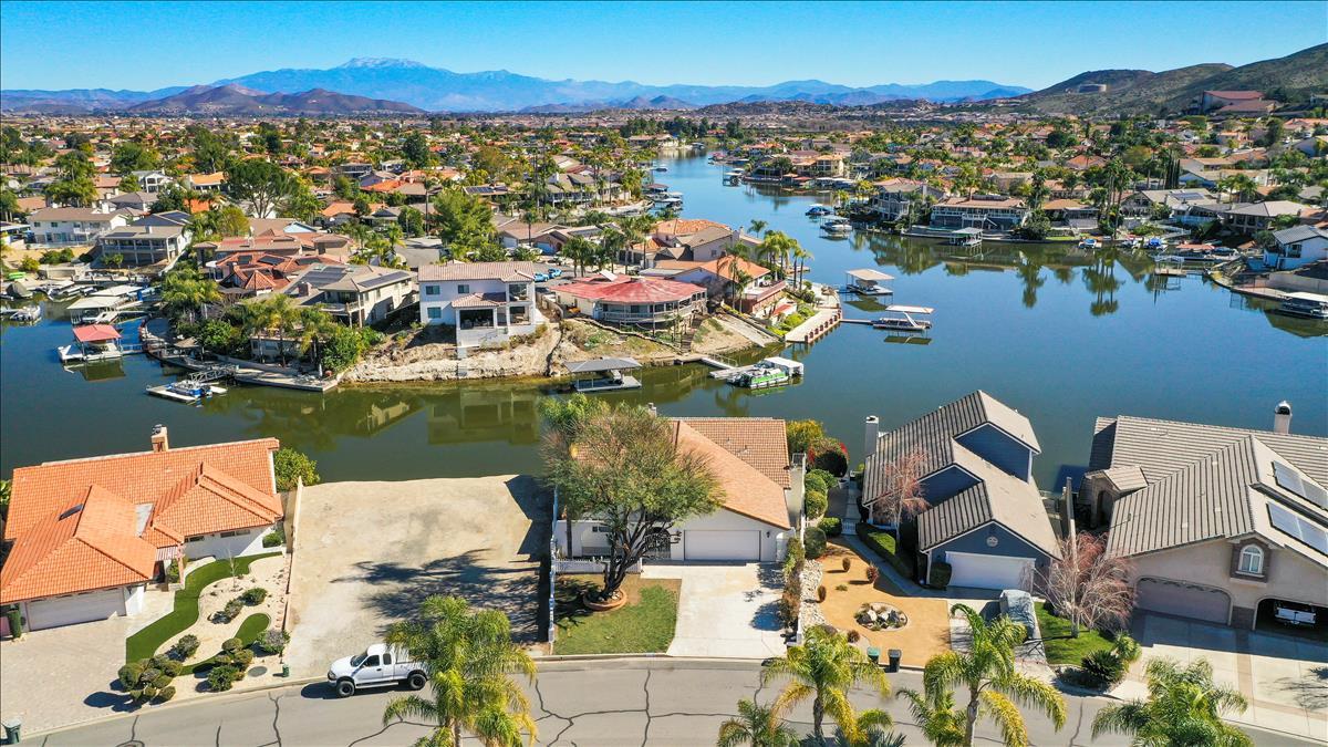 30539 Sea Horse Circle Single Story Waterfront Canyon Lake Home For