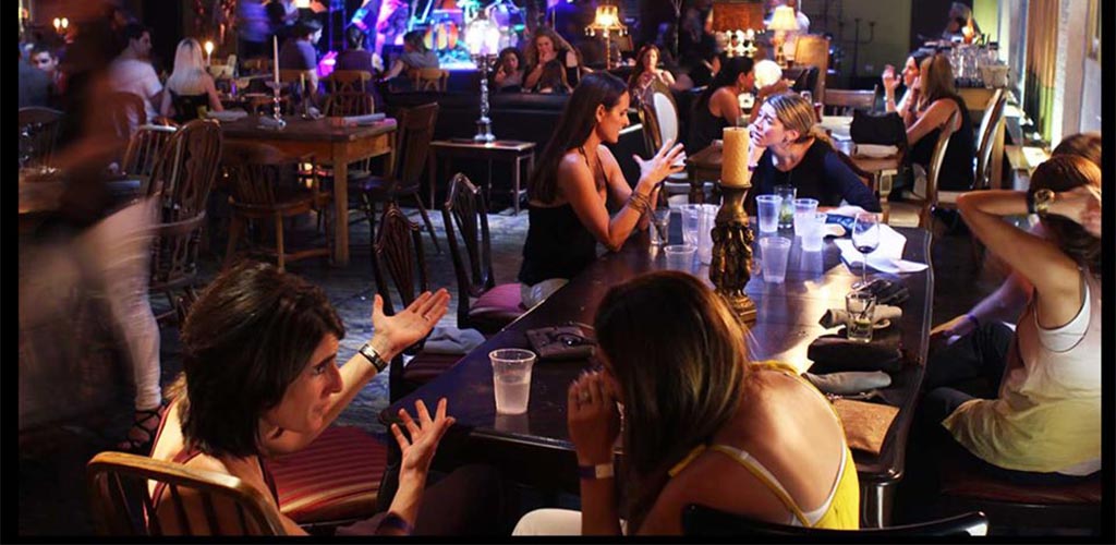 2020's Unbeatable Spots For Chicago Hookups (Best Apps