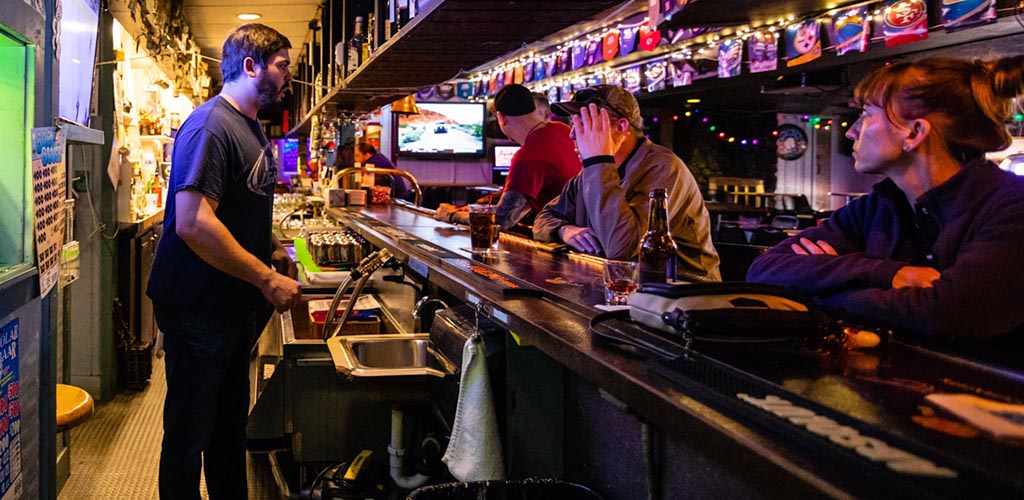 Best Places To Meet Singles 💓 Nov 2022