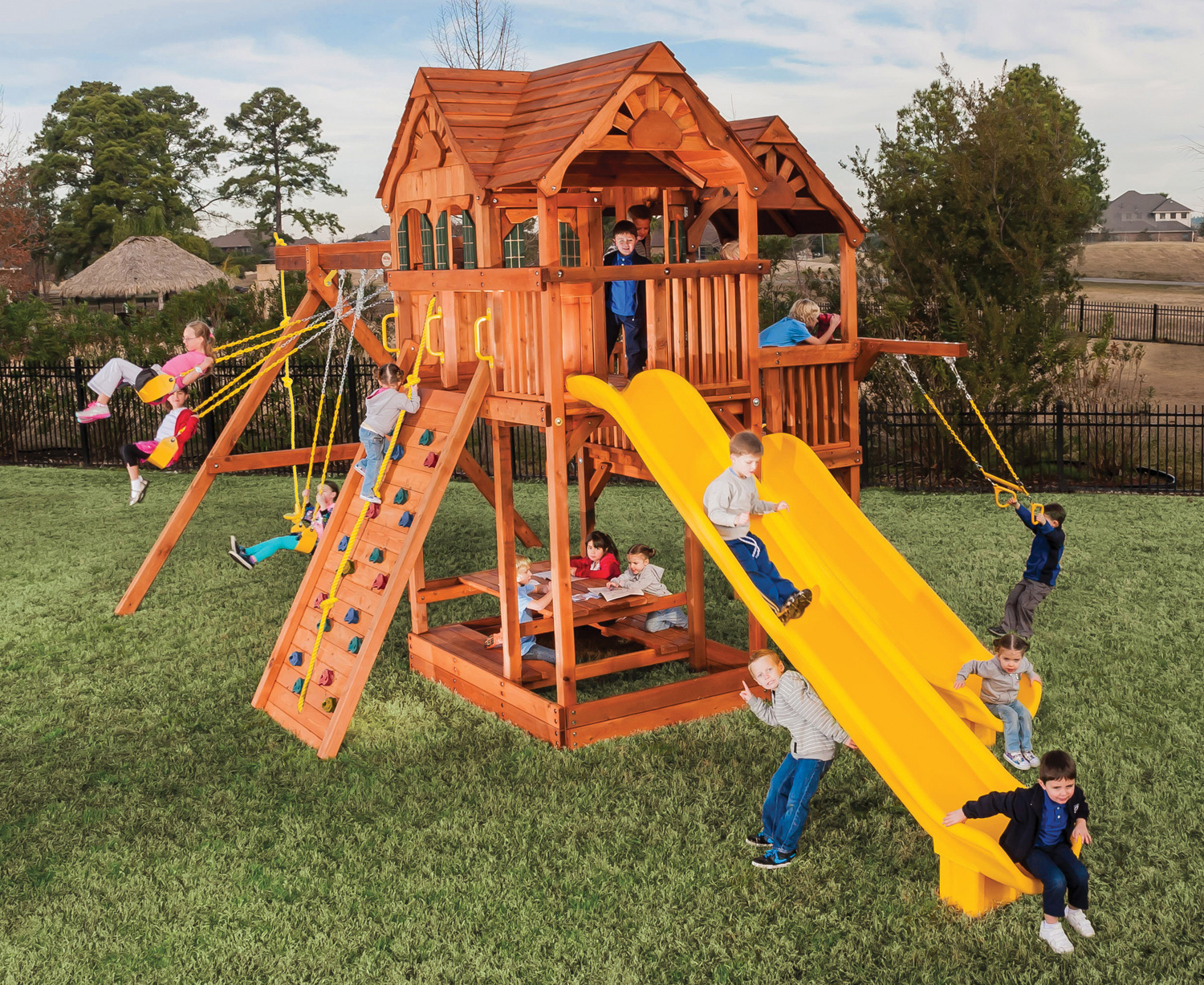 MegaDeck Fort DoubleDecker Tree Frogs Showrooms