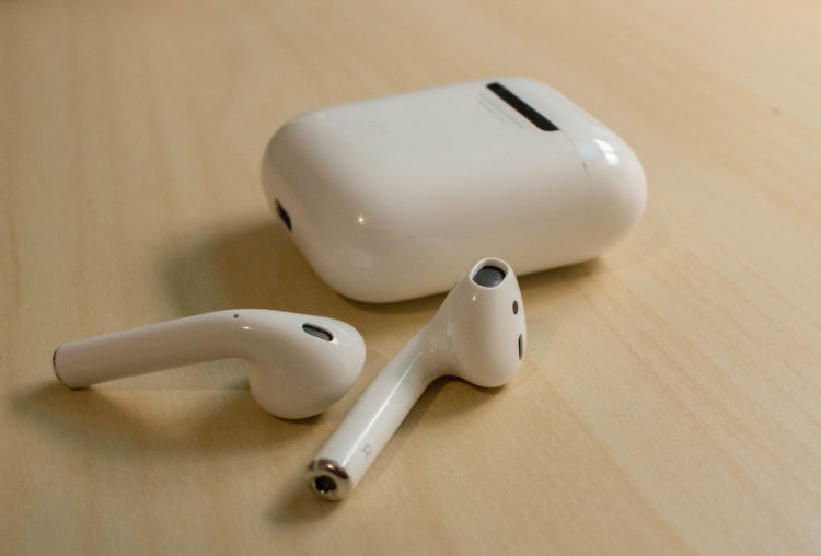 Tips to shop for the best air pods in Dubai Beyond Dark