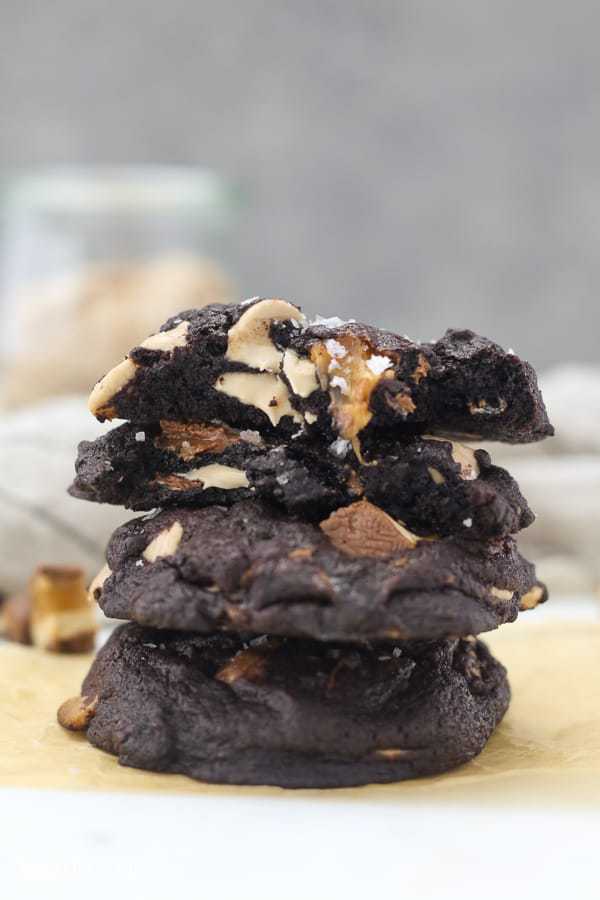 Snickers Cookies - Beyond Frosting