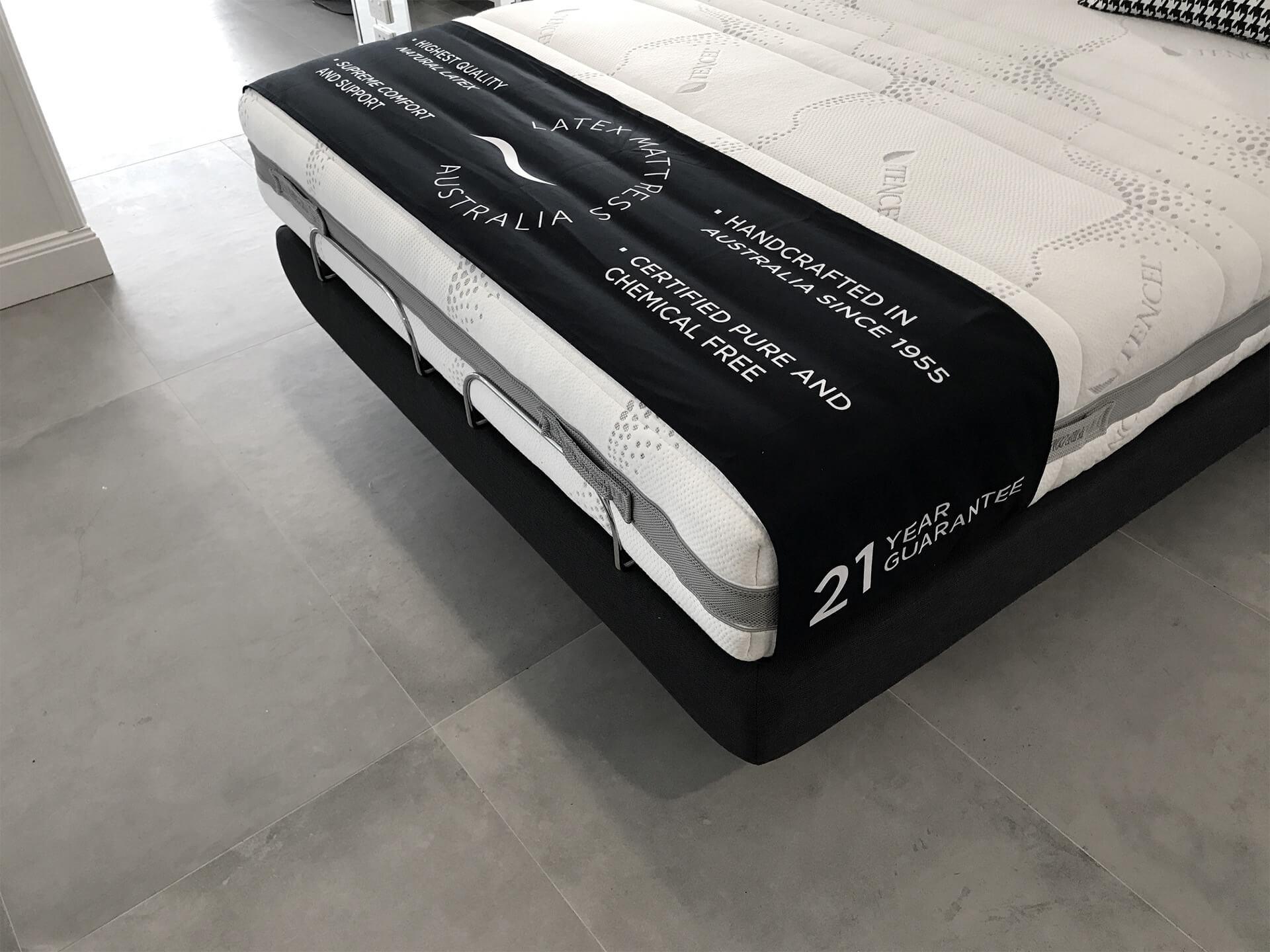 LMA Foot Protector Beyond Horizon Creative