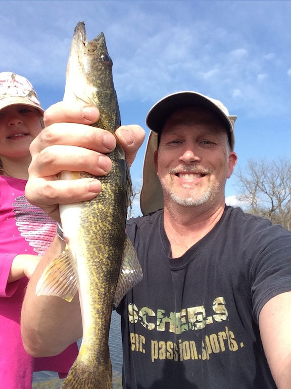 Fish for Sale Beyond Seclusion