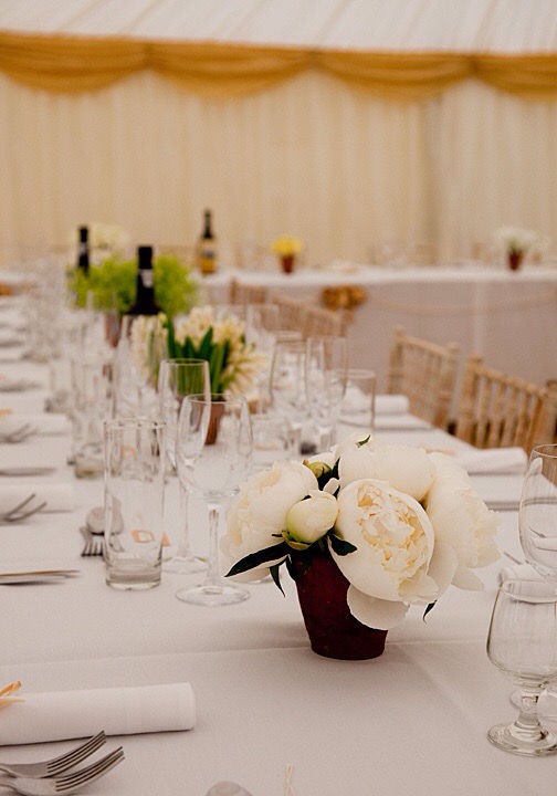 simple table decorations Beyond the Barn