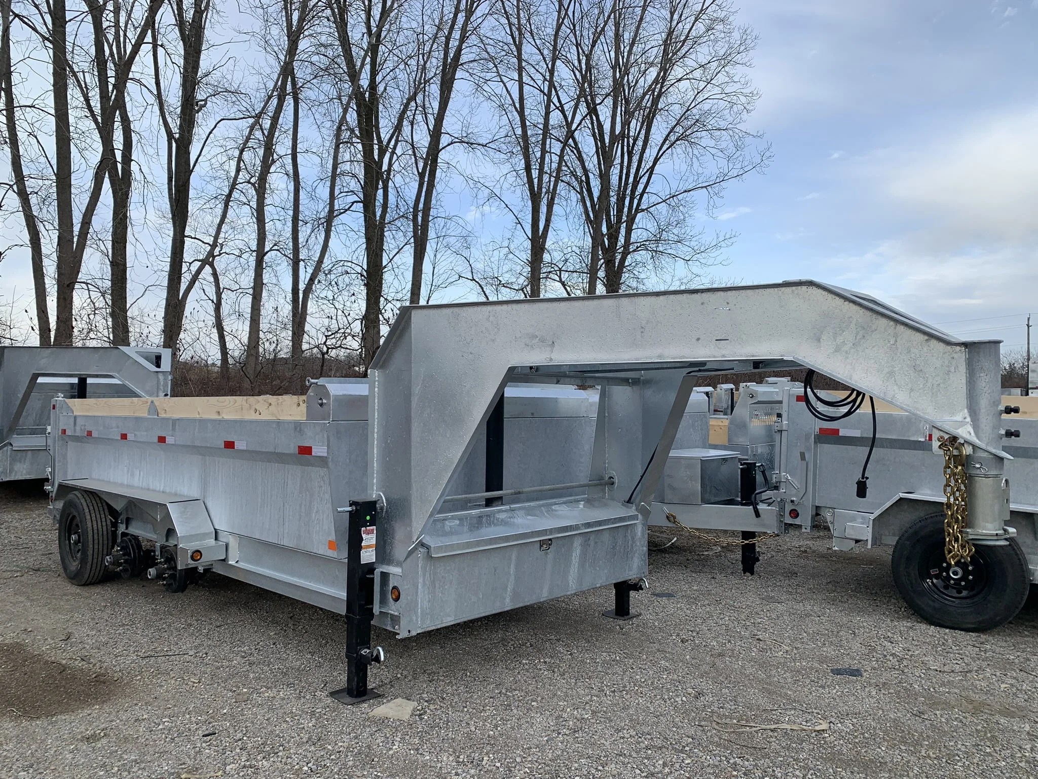 7X16 Galvanized Gooseneck Dump Trailer, HD Premium Triaxle 10 Ton