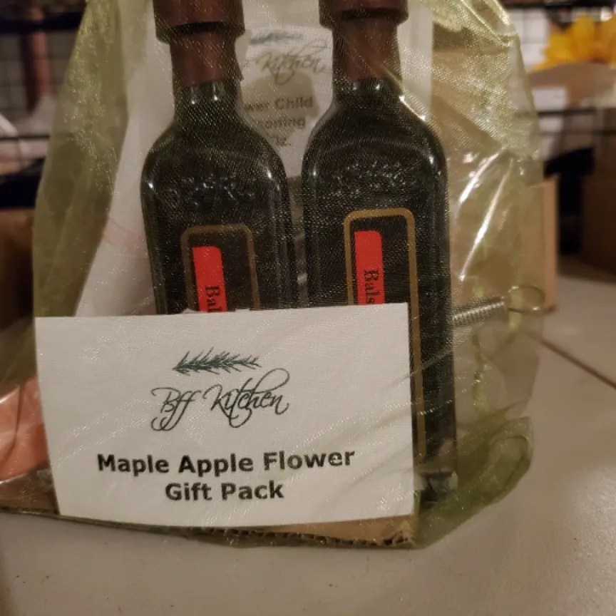 Gift Bag Flower Child BFF Kitchen