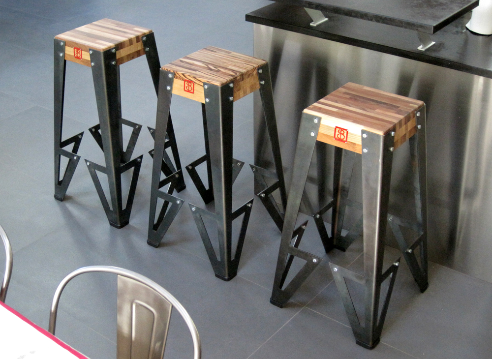 Tabouret de bar design original, gamme INDUS’ Bruno
