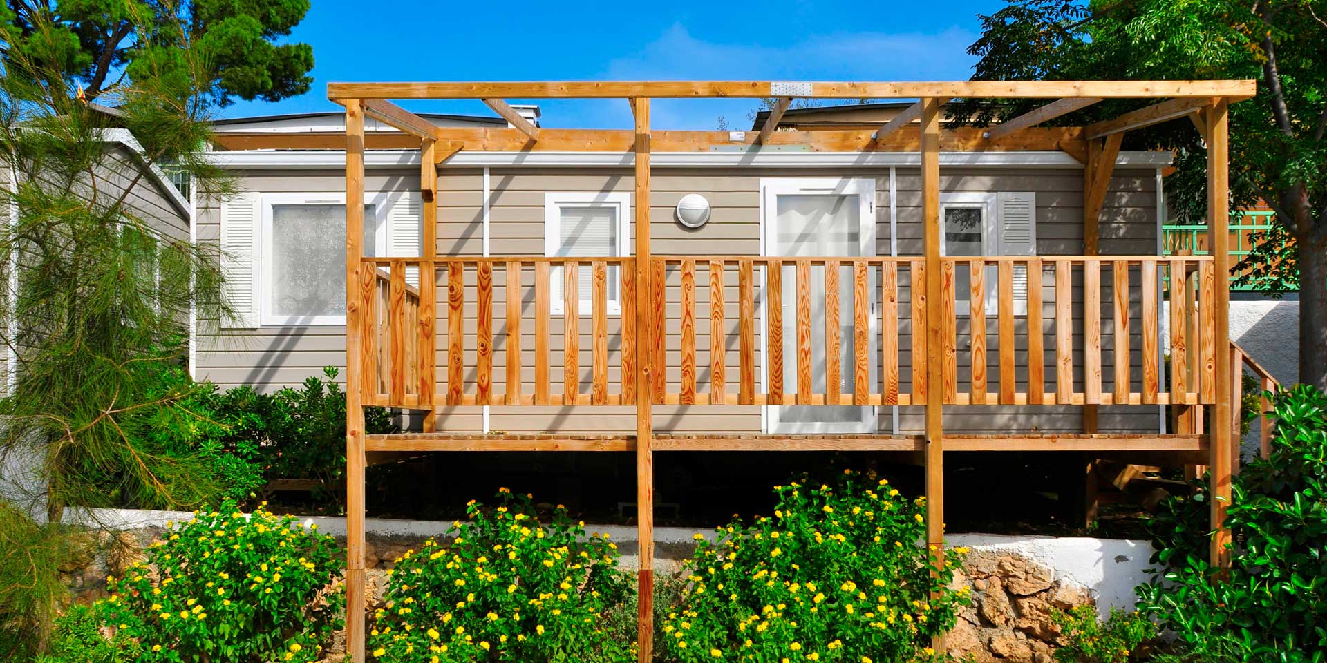 Nonstandard Leisure Home Insurance BGi.uk