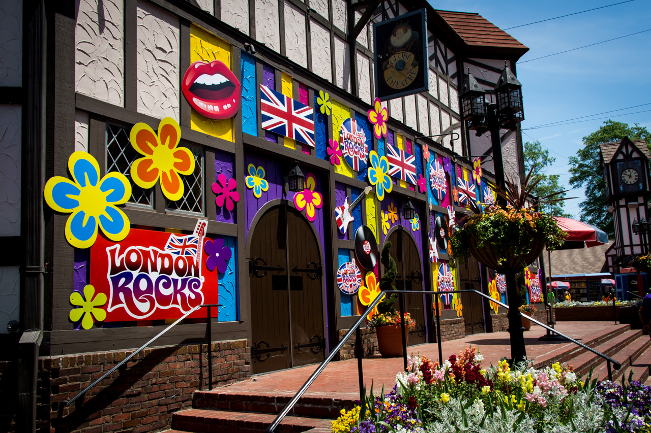 Banbury Cross Renovations, Food & Wine Festival Construction, and More BGWFans