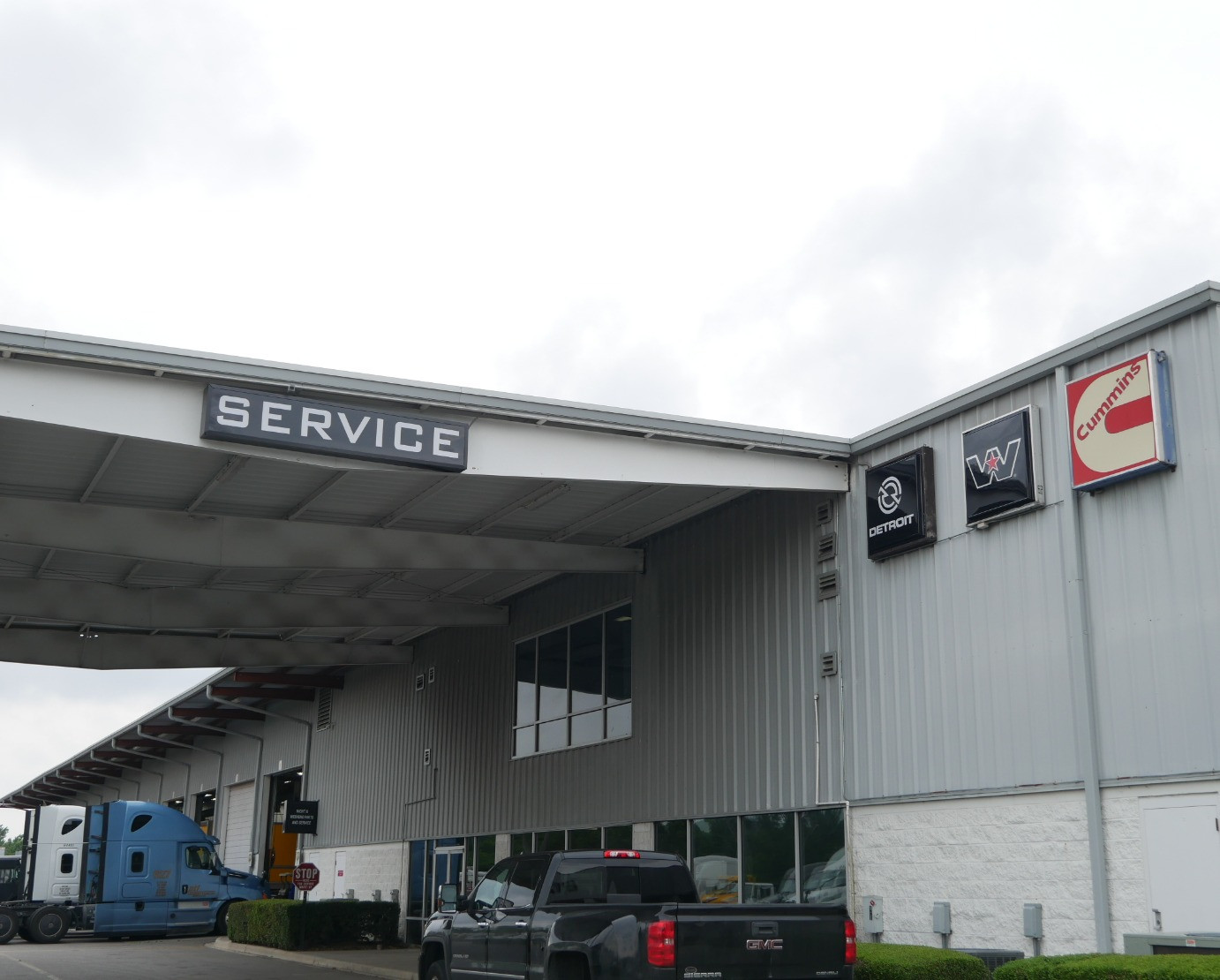 SelecTrucks of Alabama Used Semi Trucks For Sale Birmingham