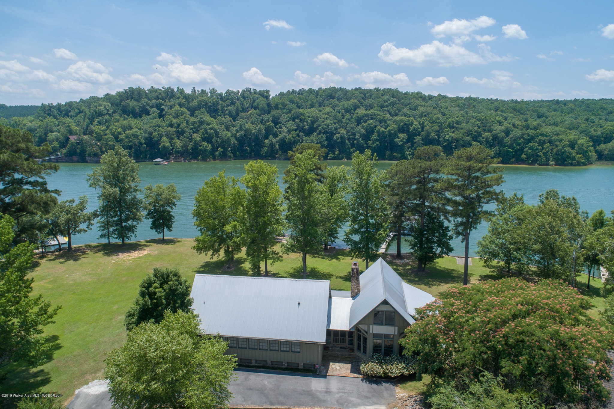 5 lake homes near Birmingham that will make your jaw drop this fall
