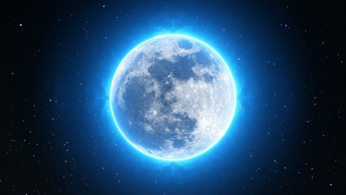 'Lua Azul' aparecerá no céu no Dia das Bruxas; saiba o que isso significa