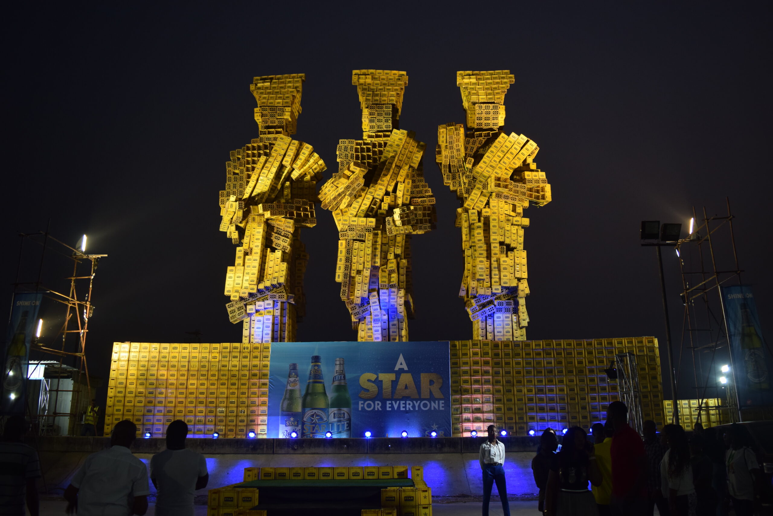 Giant Statue Made Of Over 3,000 Crates Of Star Highlights The Culture