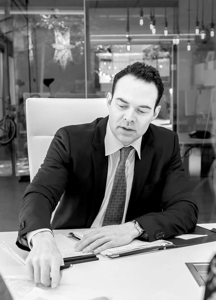 Business Attorney & Estate Planner Based in Scottsdale AZ Law