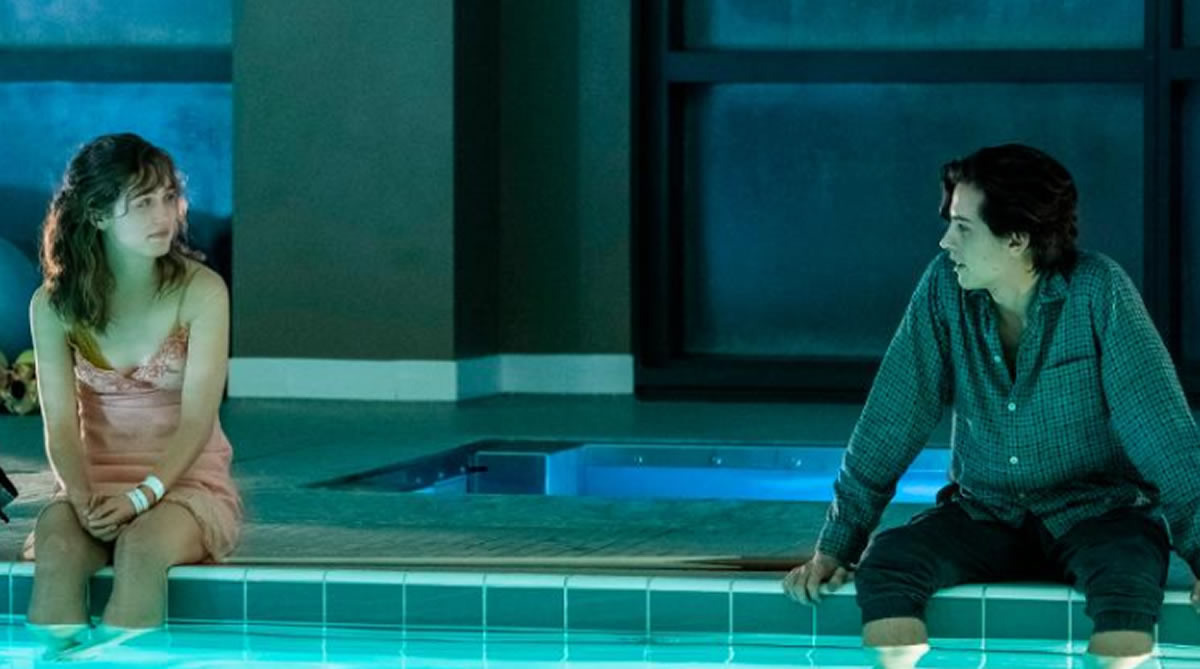 RESUMEN DE A DOS METROS DE TI Argumento, los Personajes y más